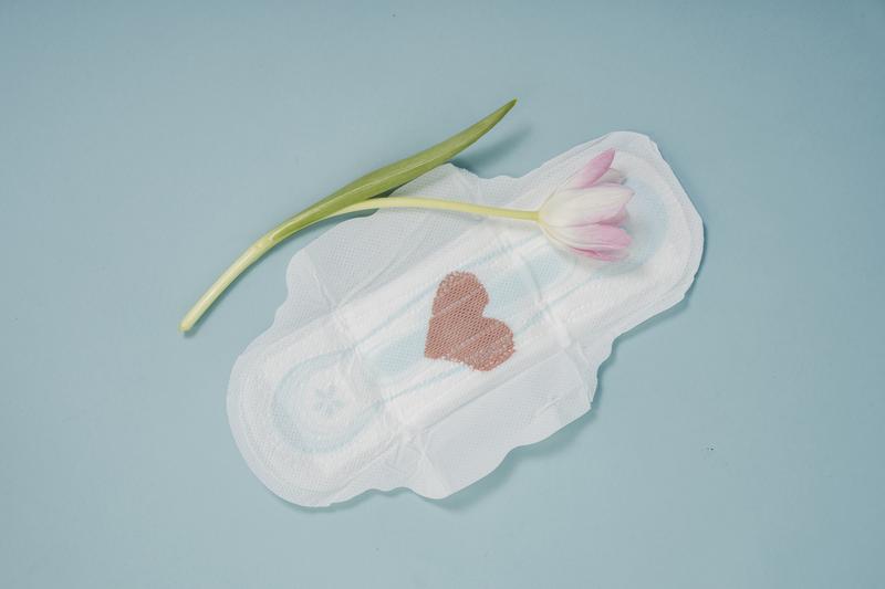 You are currently viewing Hygiène menstruelle : conseils et produits pour une période sereine